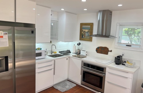 Carlsbad Cottage | Private Guest house in Luxury Villa on the beach!