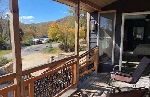 Arden Ski Chalet | Private Guest Suite in the Blue Ridge Mountains with separate entrance