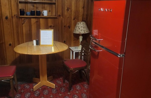 Suffolk House | Private Guest Suite in Historic house