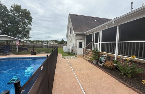 Fentress House | Private Guesthouse w/Full Kitchen