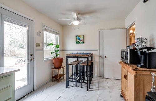 South Arlington House | PRIVATE HEATED 15' SWIM SPA AND HOT TUB, LARGE FENCED YARD, FIRE PIT, & SWINGS