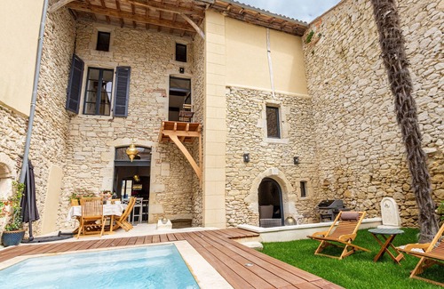 Gontaud House | Private heated pool, walk to restaurants, markets, shops in a historic town