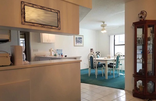 South Venice House | Private home with rear fenced in yard with pool