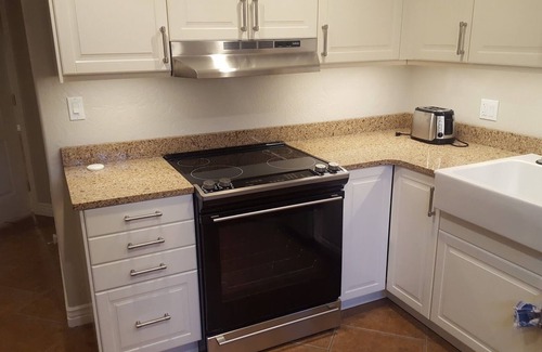 Draper Apartment | Private Hot Tub - Right next to the Mountain