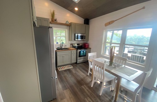 Alexandria Bay Cottage | Private Island Cottage-Spectacular Sunsets-Main Channel View & Protected Cove!