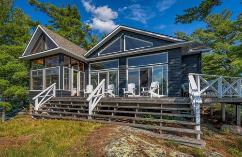 Port Carling Cottage | Private Island on Lake Muskoka! Cottage+guest house+bunkie! Sunsets!