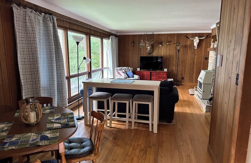 Paupack House | Private LakeFront ranch on Lake Wallenpaupack, PA. Secluded. Sunset view!