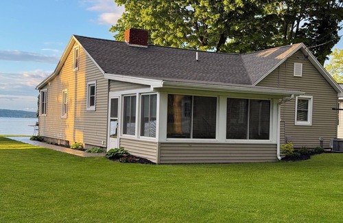 Town of Milo House | Private, Level, Beachfront Cottage; No Stairs To Beach!