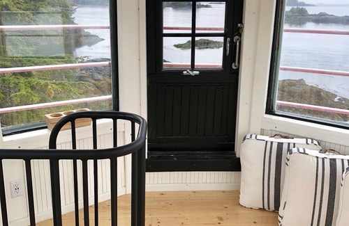 Sitka House | Private Lighthouse with Luxurious Ammenaties
