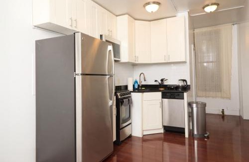 Midtown West Apartment | Private Loft in Hells Kitchen near Times Square