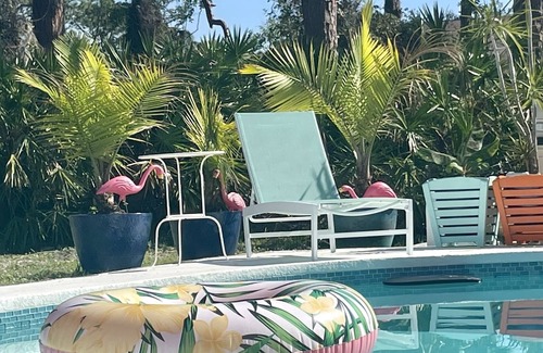 Englewood House | Private Luxury renovated pool house 1.5 miles to Manasota Beach.
