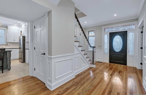Easton House | Private Luxury Stay in Expansive Home & Property