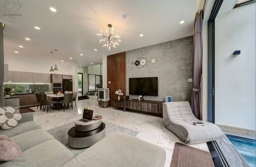 Ngu Hanh Son Villa | Private Luxury villa/Pool/Full AC/Free pick up