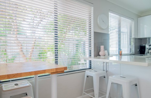 Mindarie House | Private Mindarie Retreat with Garden Views, walking distance to Marina & Shops