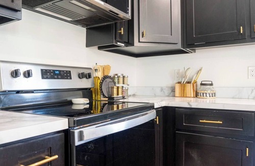 Hot Springs House | Private Mountain Ridge | Near Town | Great Views