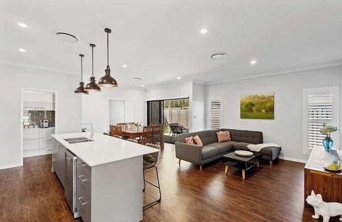 Mudjimba House | Private Mudjimba Beach Abode
