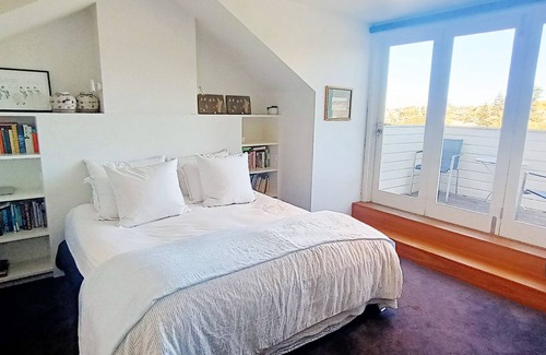 Bronte House | Private Oasis Overlooking Ocean & Bronte Gully