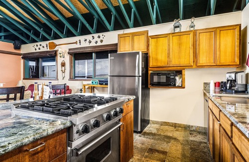 Captain Cook House | Private, ocean front home with private pool, Amazing place!