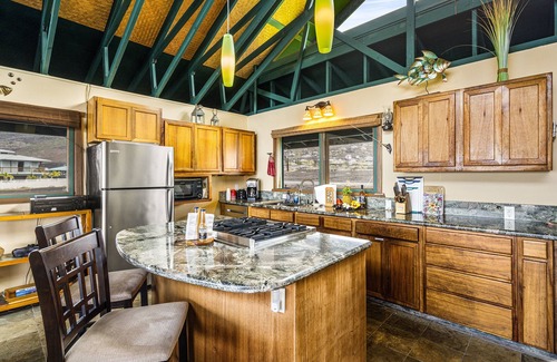 Captain Cook House | Private, ocean front home with private pool, Amazing place!