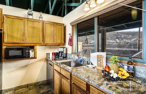 Captain Cook House | Private, ocean front home with private pool, Amazing place!