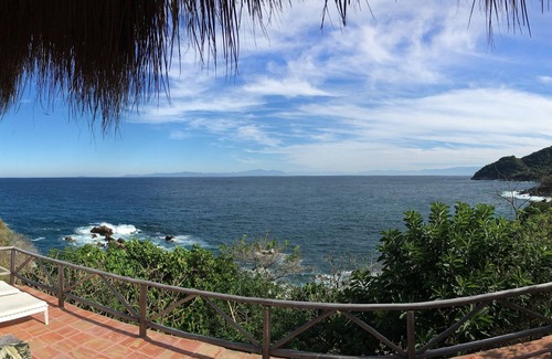 Chimo House | Private Oceanside Beach Retreat - Unplug and Relax