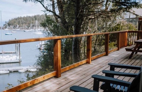 Regional District of Nanaimo Cabin | Private one-bedroom cottage with an ocean view