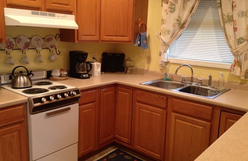 Branson Apartment | Private one bedroom, one bathroom, apartment with private entrance & hot tub
