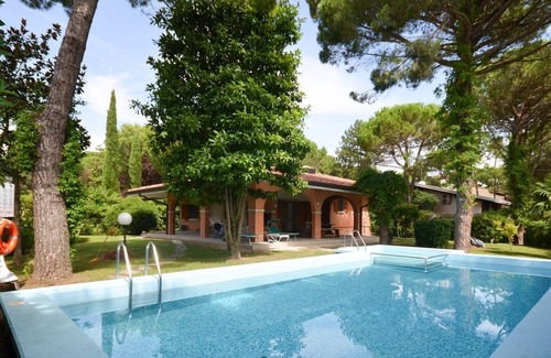 Lignano Riviera Villa | Private paradise - exclusive villa with stunning outdoor pool