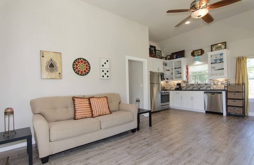 Georgetown House | Private | Peaceful Retreat | Pool