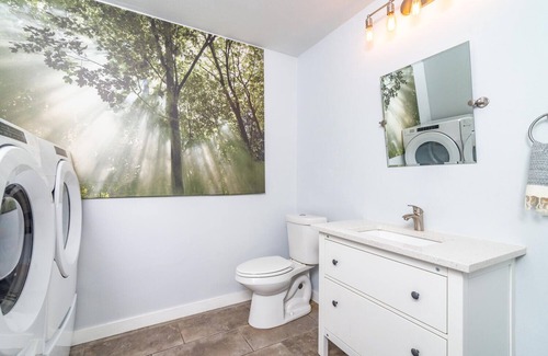 East Oak Hill House | Private Pool 3 Bed 2.5 bath South Austin 6 miles from Downtown