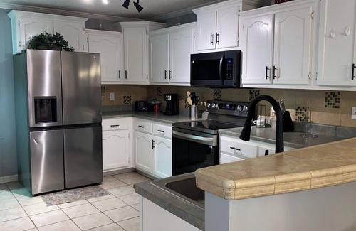 Olive Branch House | Private Pool-6 BR in Olive Branch -Near Stateline