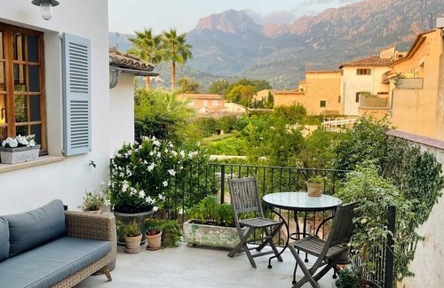 Soller House | Private pool, centre of Soller, breathtaking views, with private parking!