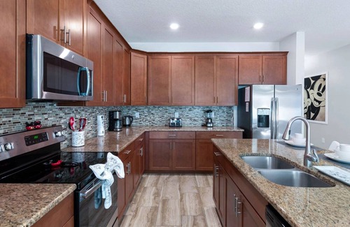 Bay Lake Villa | Private pool/Communal Facilities/themed bedrooms