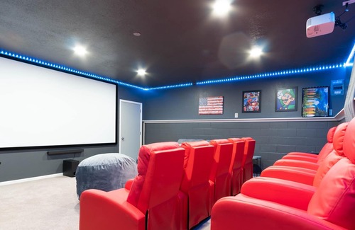 Mid America House | Private Pool | Mountain Top Views | Home Theater