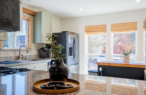 Spring House | Private Pool, Patio & More!