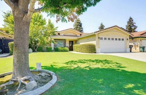 Pumpkin Center Cottage | Private Pool & Patio: Pet-friendly Bakersfield Gem