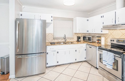 Tallahassee House | Private Pool - Walk to FSU Campus - Hot Tub
