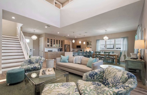 Bradenton House | Private Pool | Waterfront Dock & Kayaks