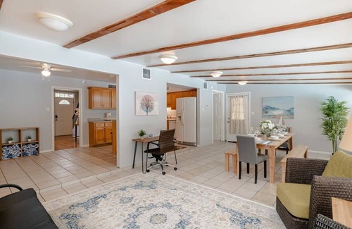 Mobile House | Private Pool & Yard! Mins to Dining & University