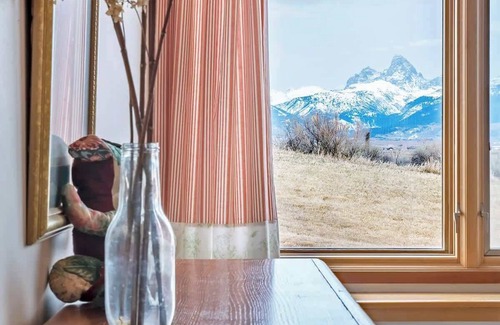 Driggs House | Private Retreat with Expansive Teton Views