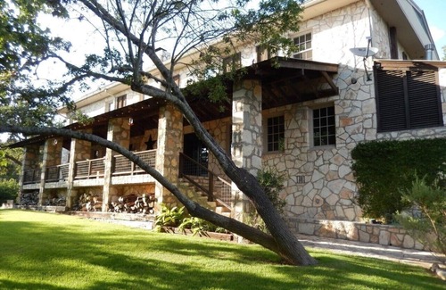 Hunt House | Private Riverfront on Guadalupe! Executive/Corporate/Family Compound 9+ bedrooms