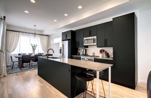 West Colfax House | Private Roof! Gorgeous Views! Walk to Lake & Entertainment