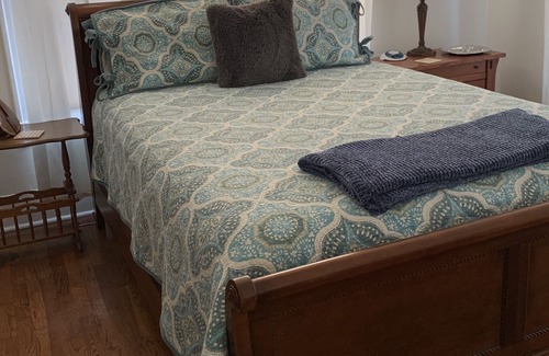 Batesville House | Private Room and Shared Bath in Historic Batesville.