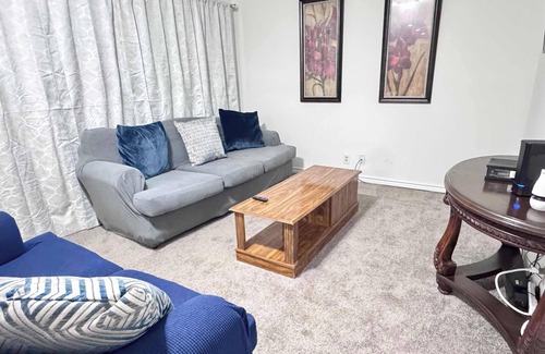 Port Arthur House | Private Room in Spacious 4 BR Home for Professionals