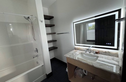 Sheridan House | Private room with private bathroom. One mile from town and the hospital.