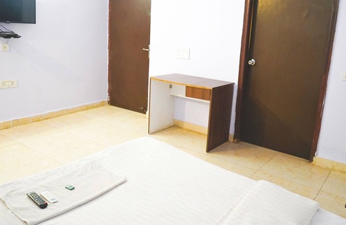 Vikaspuri House | PRIVATE ROOMS IN TODHAPUR