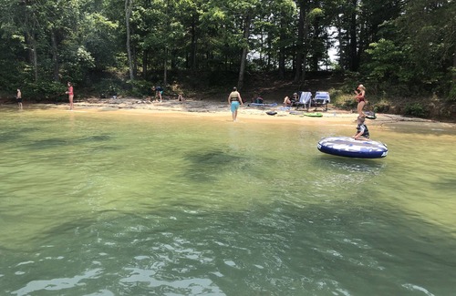 Salem RV Rental | Private RV Camping spot with plenty of room to stretch. Intimate and private.