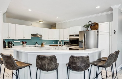 Ono Island House | Private Saltwater Heated Pool |Walk to Johnson Beach |Single Level |Screened Lanai |8 Bikes|Dogs Ok