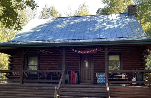 Otwell Cabin | Private Secluded 3BR 2BA Cabin/Lake on 16 acres