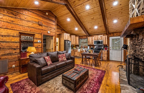 Townsend Cabin | Private, Serene Mountain Cabin Near the Park with Pool and Fitness Access